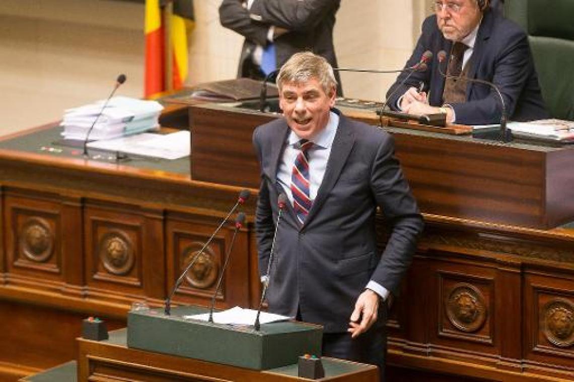 "Antwerpen is verraden en blijft verweesd achter"