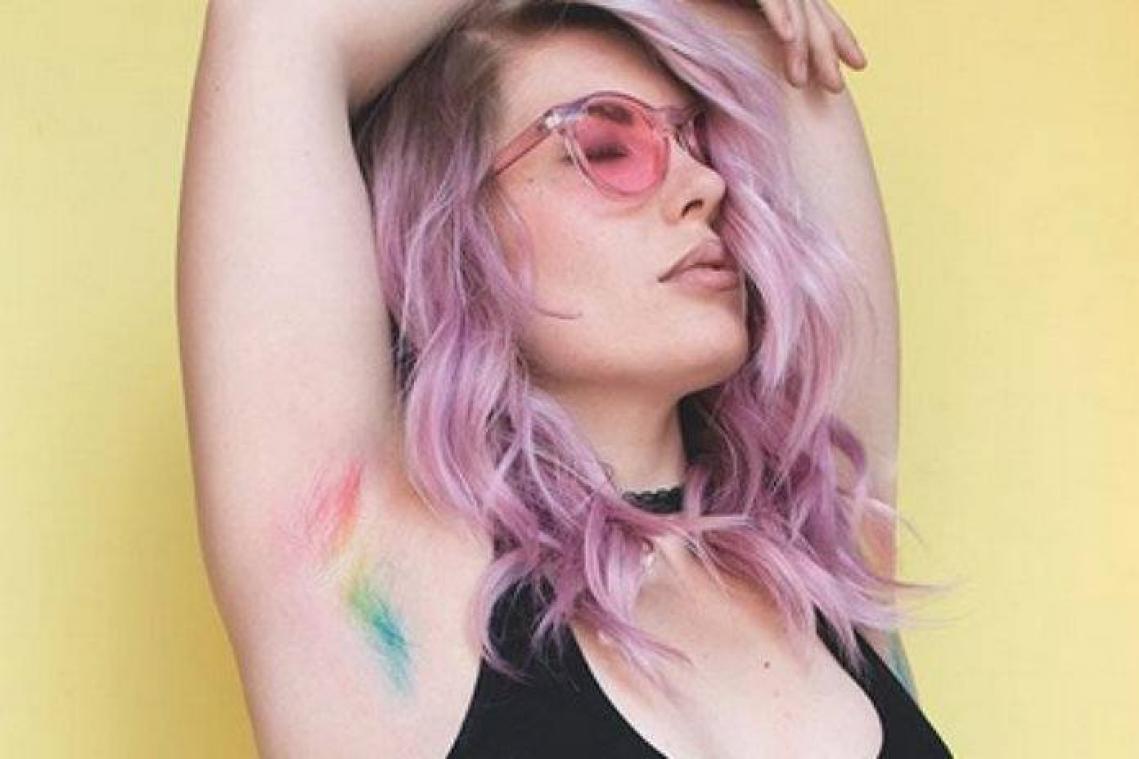 Okselhaar in alle kleuren van de regenboog is de nieuwste trend