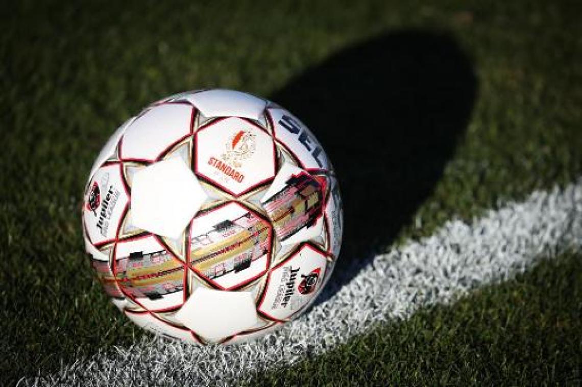 VAR krijgt buitenspellijn in play-offs, dan toch geen uniforme wedstrijdbal