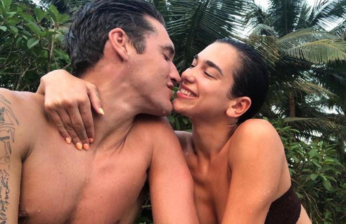 'Ontrouwe' vriend van Dua Lipa laat zich zuiveren door goeroe