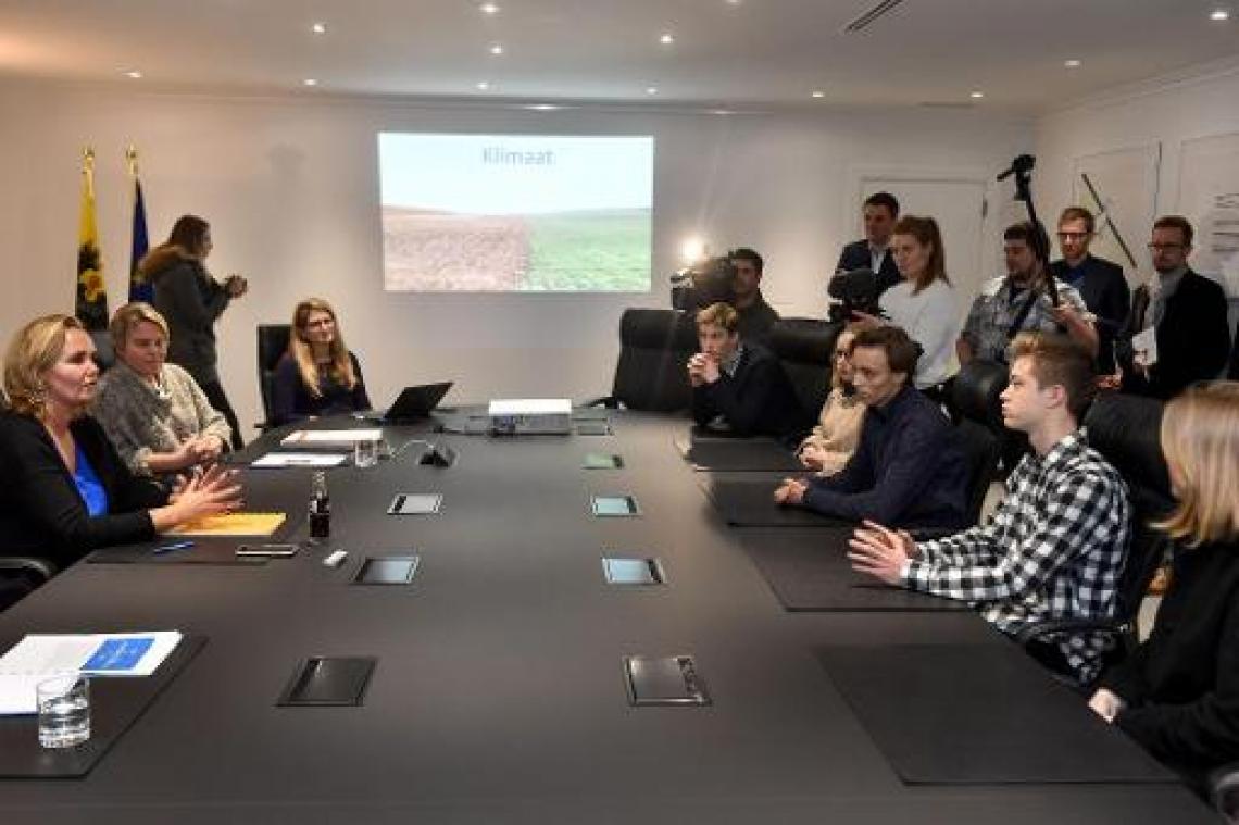 'Misverstanden' uitgeklaard na gesprek tussen klimaatjongeren en Vlaamse regering
