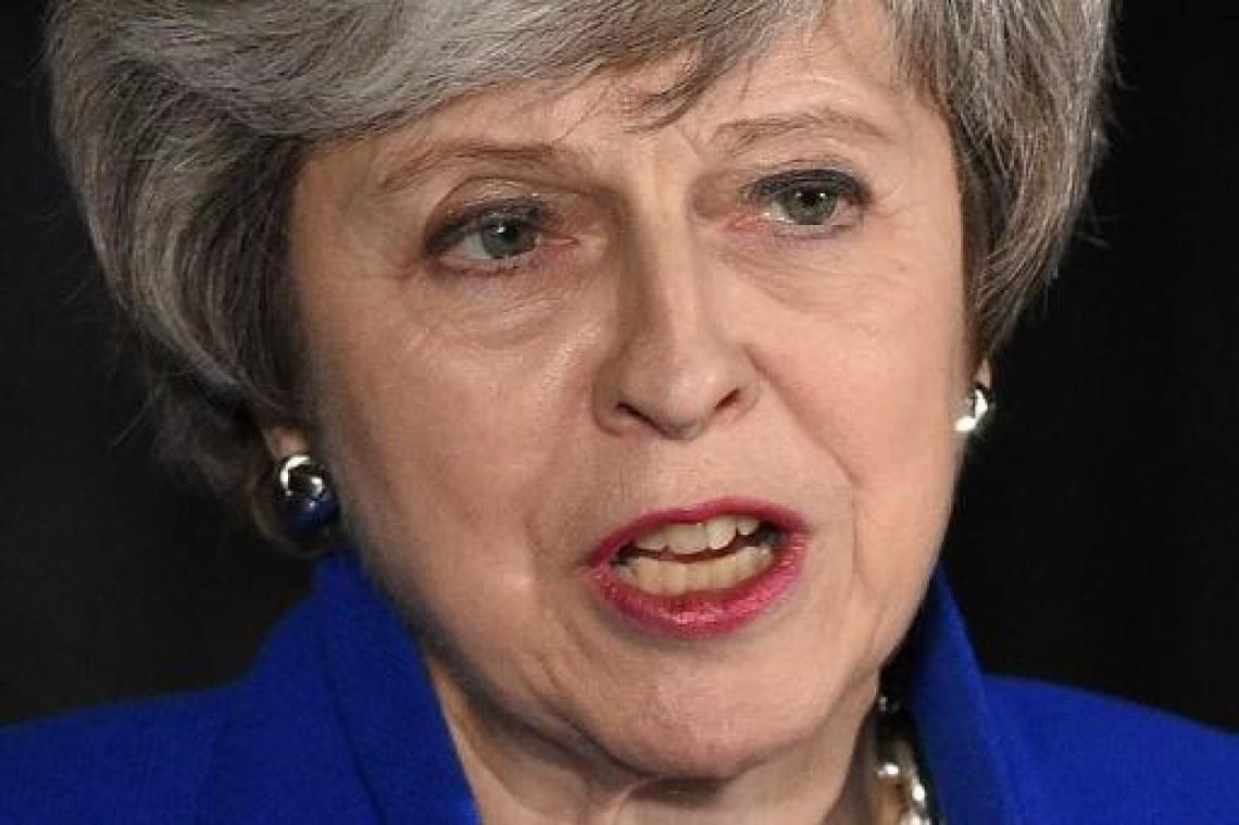 Theresa May overlegt met andere partijen over brexit