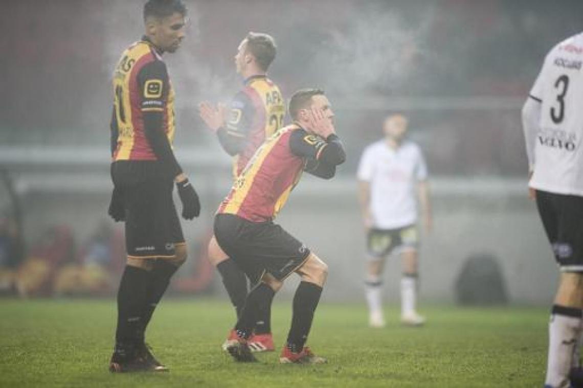 Proximus League - KV Mechelen laat punten liggen tegen tien spelers van Roeselare