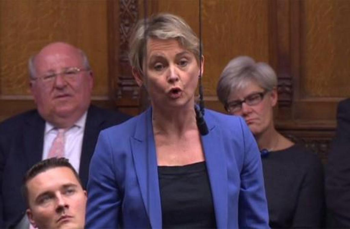 Backbenchers doen pogingen om "no deal" te bemoeilijken