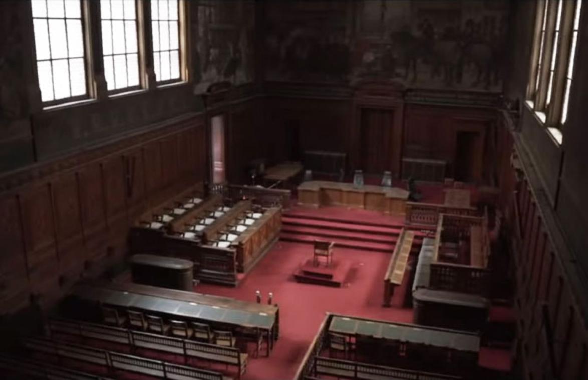VIDEO. Urban explorers nemen kijkje in verlaten Oud Gerechtshof in Antwerpen
