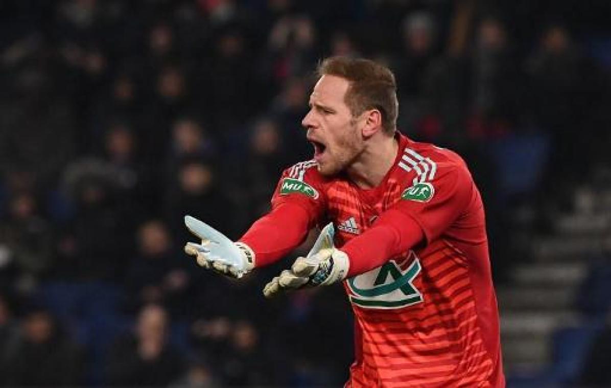 Belgen in het buitenland - PSG, zonder Meunier, schakelt Straatsburg van Matz Sels uit in Franse beker