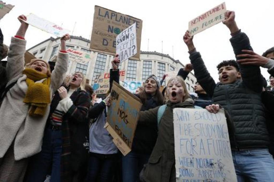 Europakruispunt loopt voor derde week op rij vol met klimaatspijbelaars
