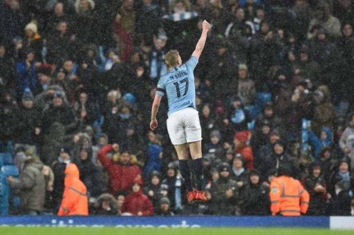 Belgen in het buitenland - De Bruyne verdeelt en heerst tegen Burnley in FA Cup