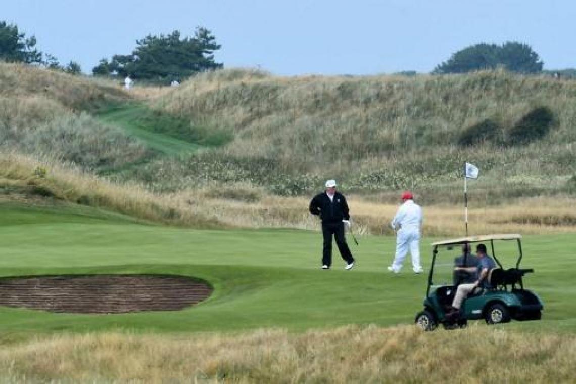 Golfclub Trump ontslaat 12 illegale arbeiders die al jaren aan het werk waren