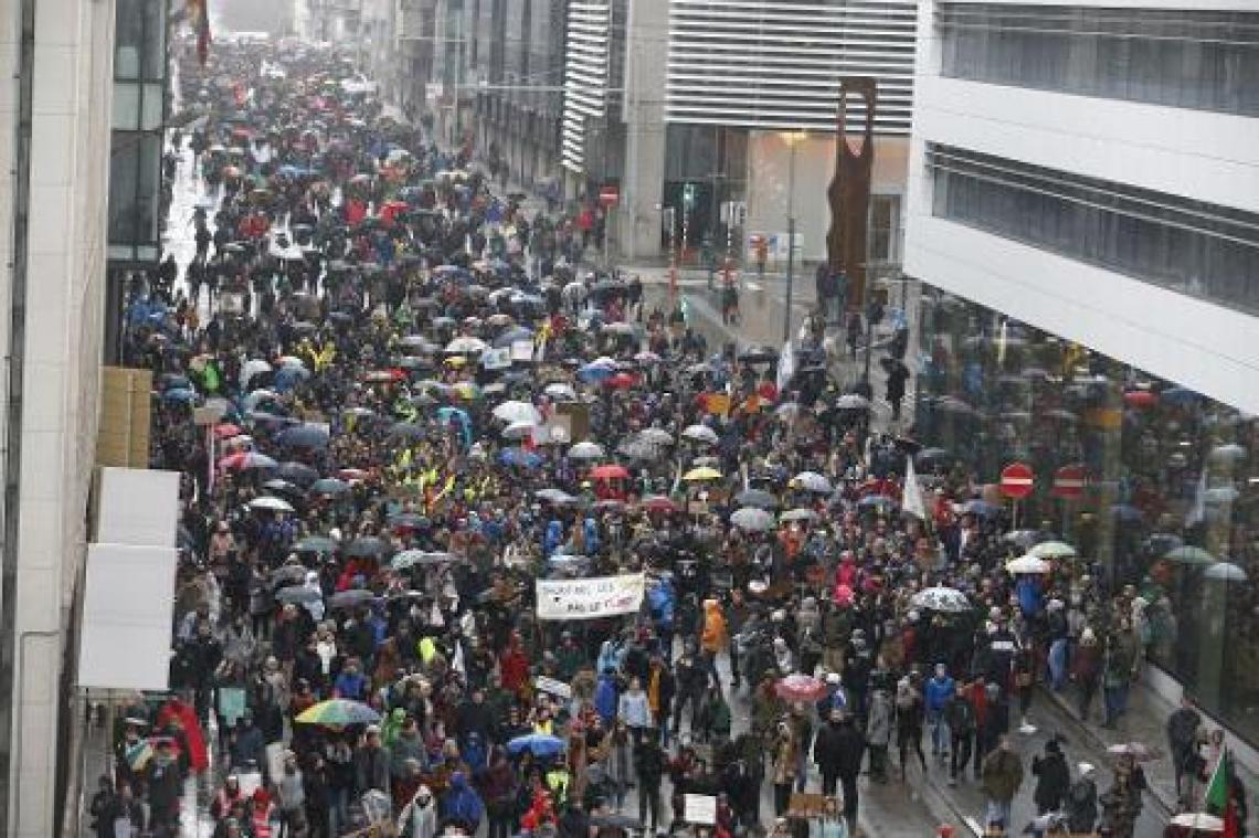 Politie telt 70.000 klimaatbetogers