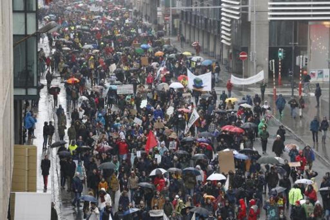 Zowat 30.000 mensen trokken per trein naar Brussel