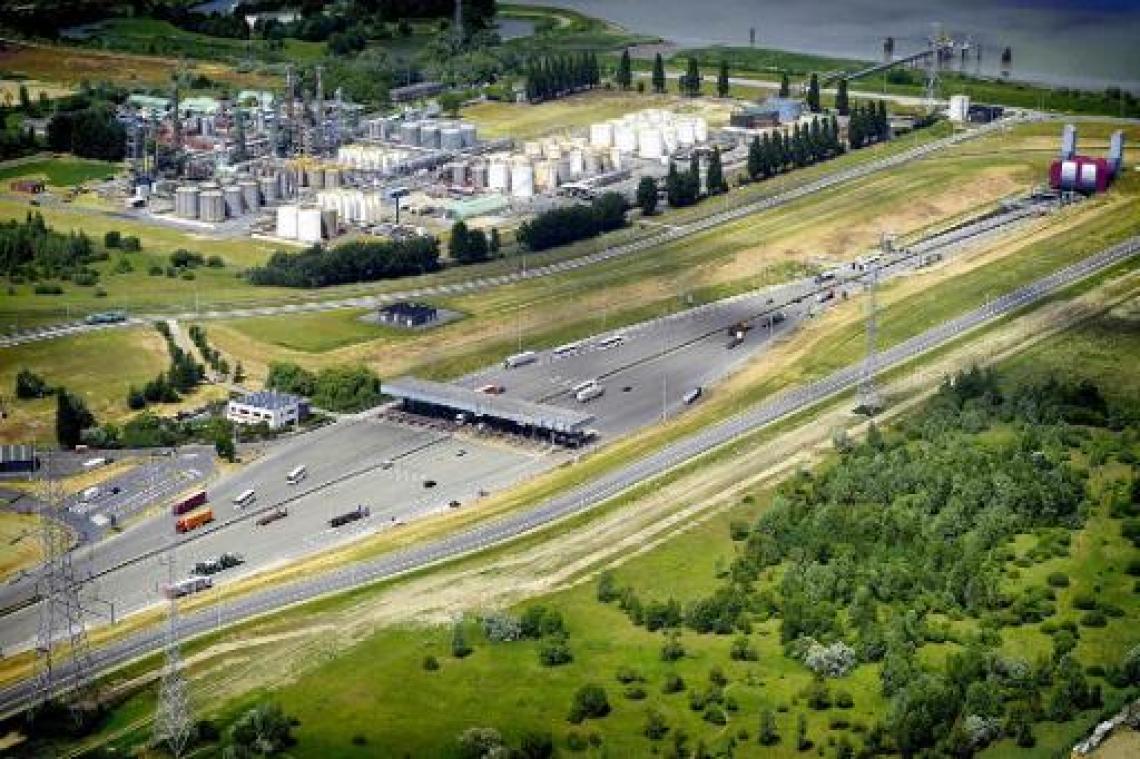Liefkenshoektunnel vrij, maar erg lange files op Antwerpse ring