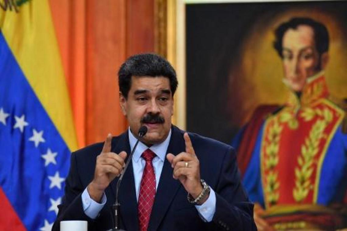 Crisis Venezuela - Maduro juridisch in het verweer nadat VS sancties aankondigen tegen oliebedrijf PDVSA