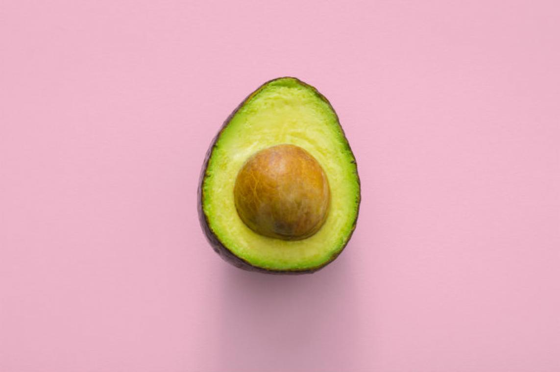 VIDEO. Holy Guacamole! Wat is er aan de hand met deze avocado?