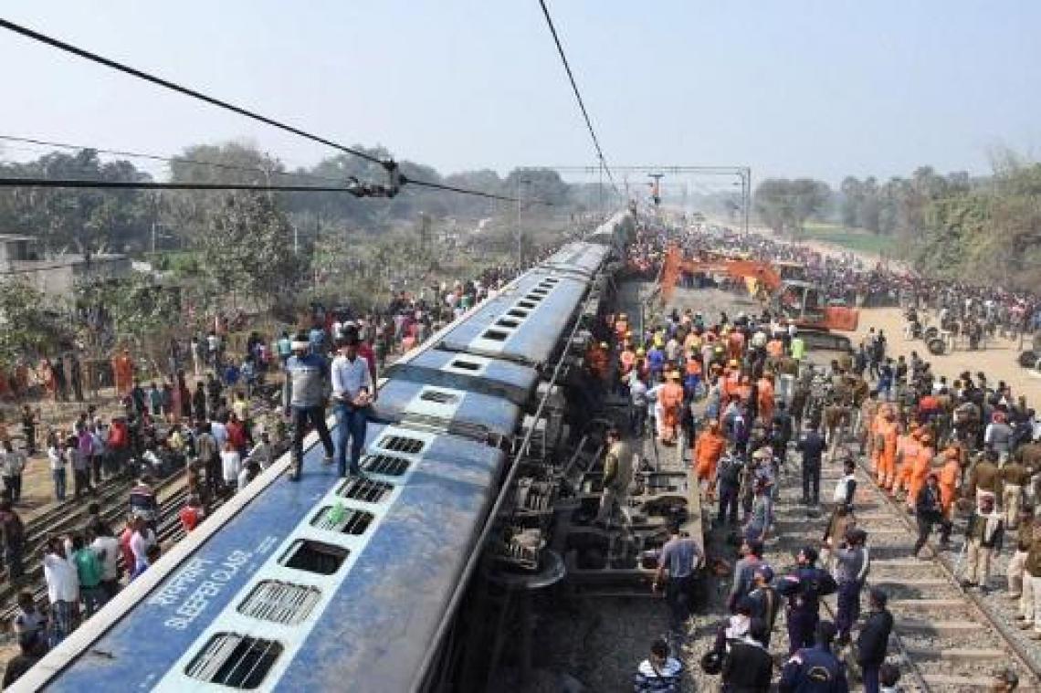 Zeven doden bij ontsporing trein in India