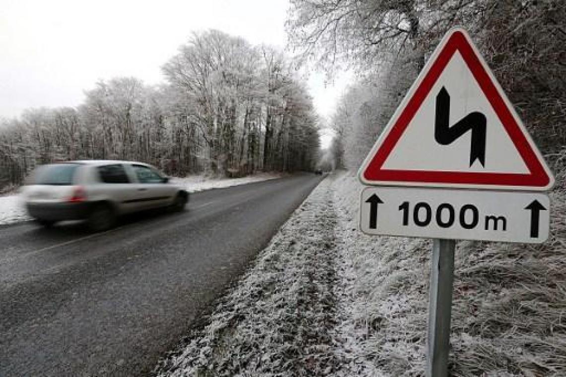 KMI waarschuwt voor ijsplekken zondagnacht en maandagochtend