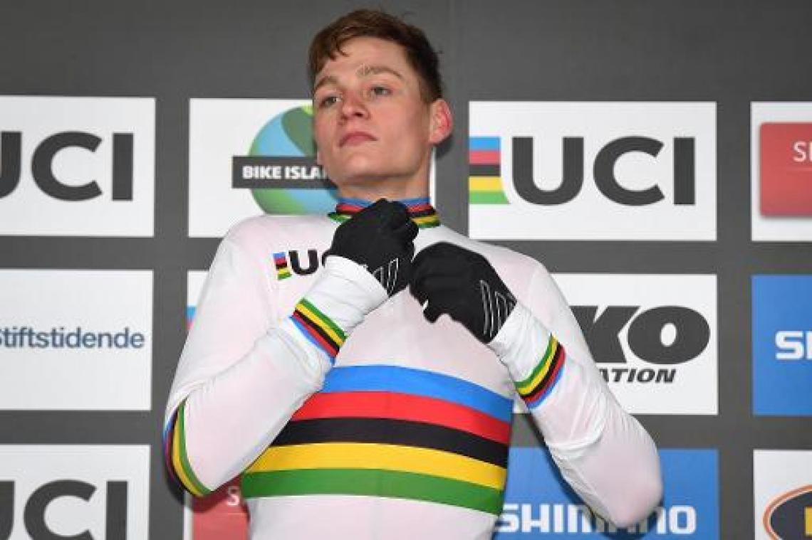 Van der Poel na wereldtitel veldrijden: "Er valt veel druk van mijn schouders"