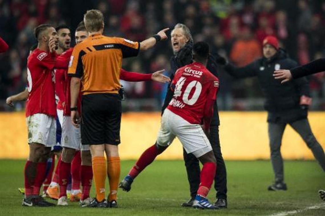 Geen schorsing voor Preud'homme na verhitte reactie tijdens Clasico