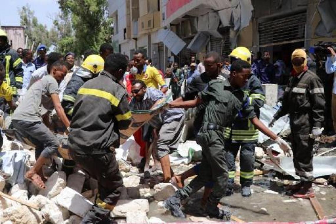 Minstens 14 doden na bomaanslag in Mogadishu