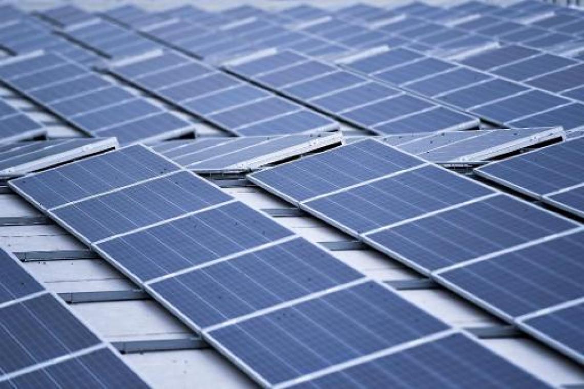 Sociale huisvestingsmaatschappijen gestimuleerd om meer zonnepanelen te plaatsen