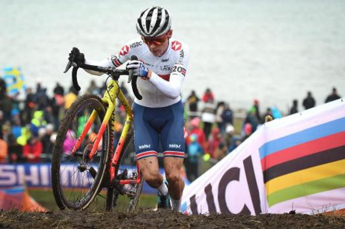 Triomf voor Pidcock bij de beloften