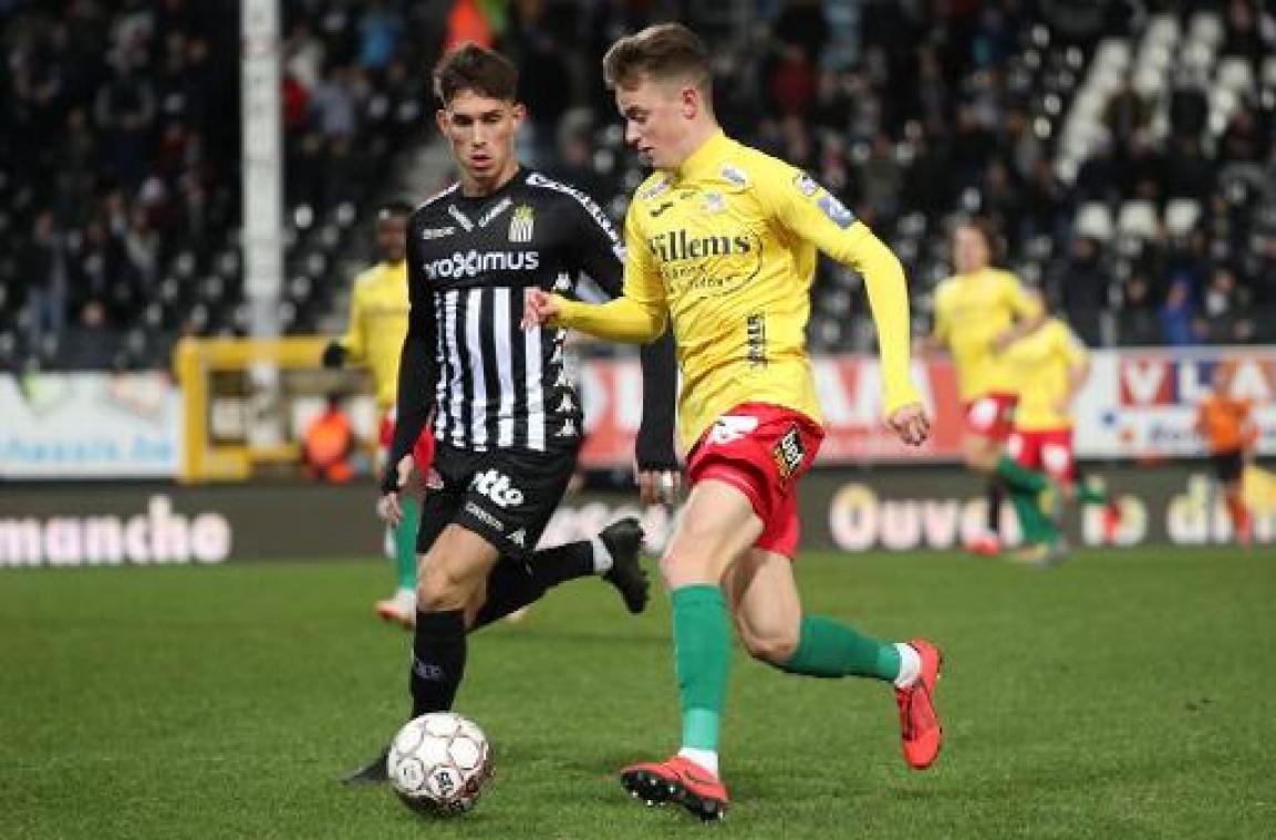 Jupiler Pro League - Charleroi vergooit in extremis dure punten tegen Oostende in strijd om play-off 1