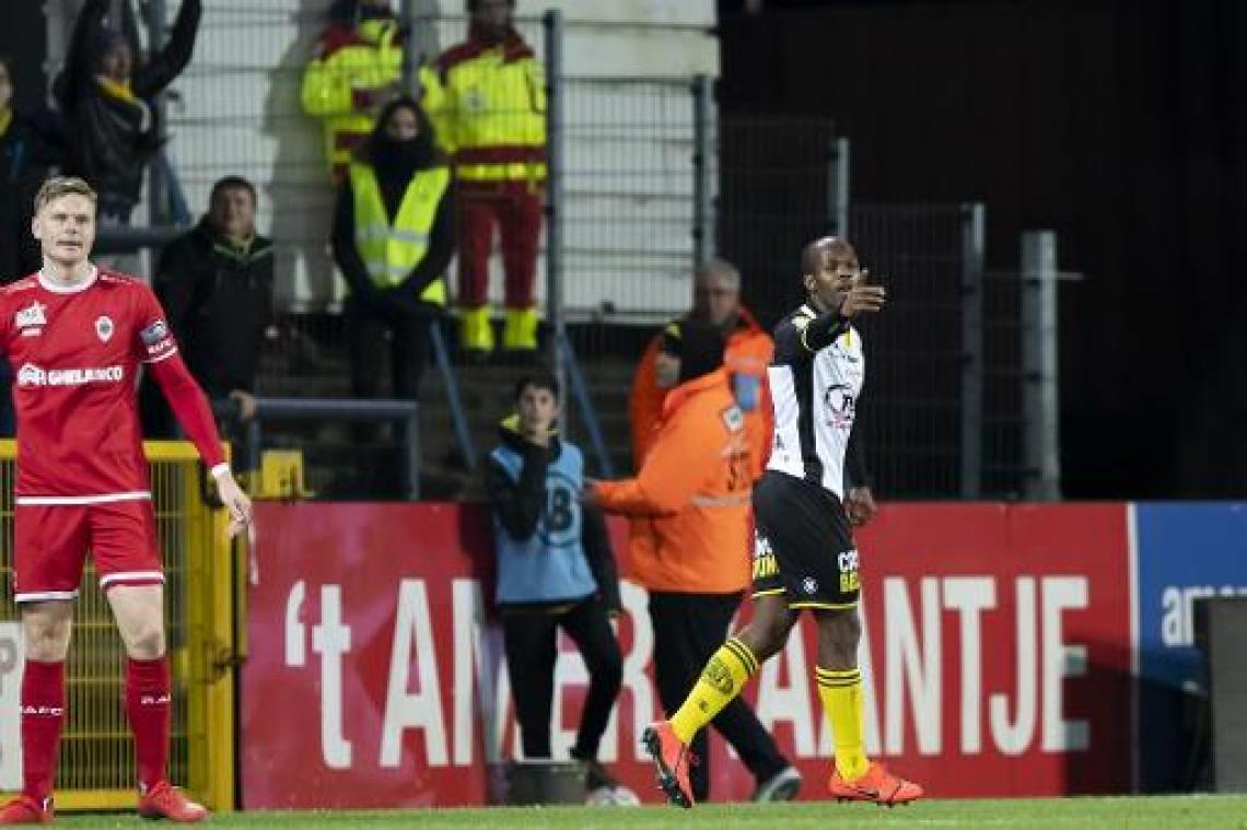 Jupiler Pro League - Lokeren houdt hoop op redding na zege tegen Antwerp