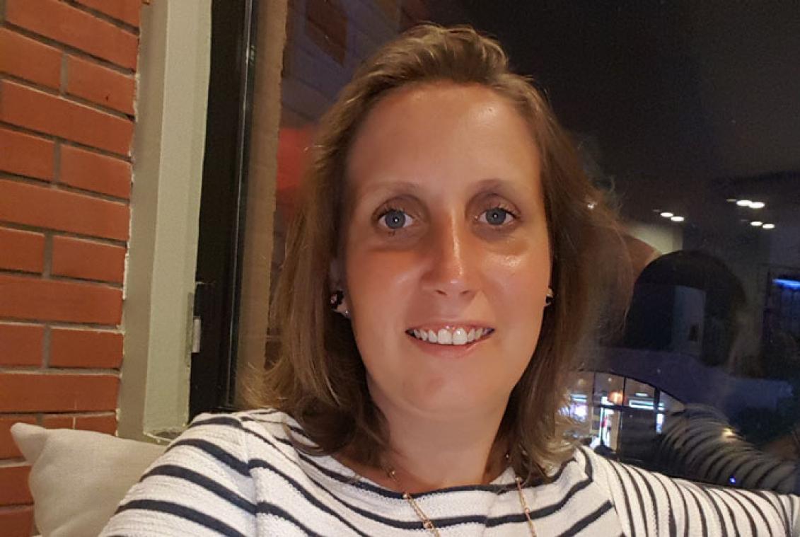 Werken voor de goede doelen : Dorinda Claus voor VZW Hippofarm Waasmunster