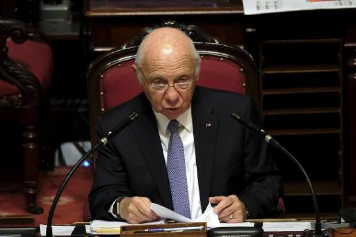 Brotchi (MR) verdedigt het volgens De Block inefficiënte Franstalige ingangsexamen artsen