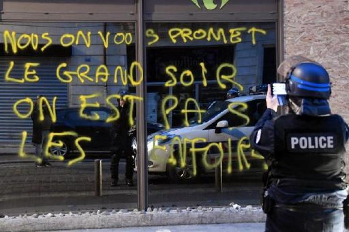 Grote Franse steden ondervinden grote hinder en vragen dringend bijeenkomst met regering