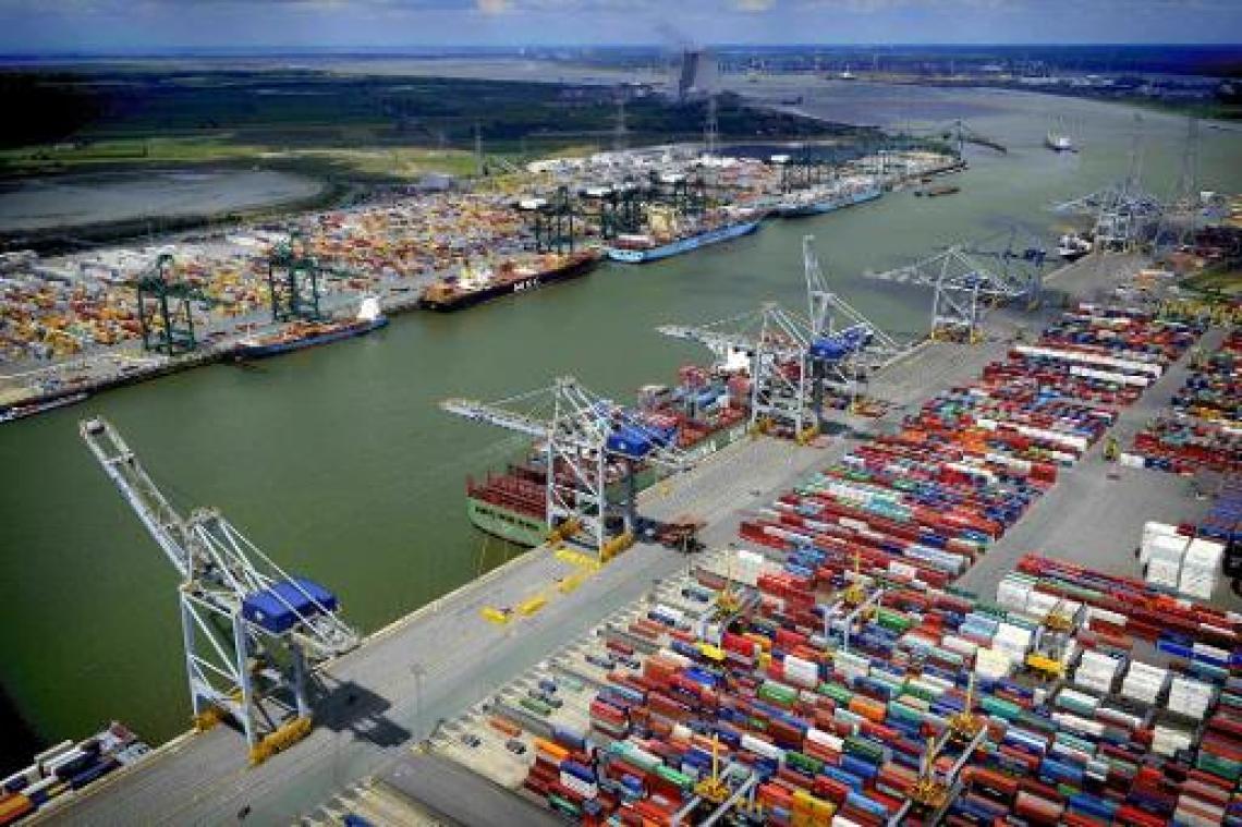 Antwerpse haven grijpt nu al in voor nationale staking