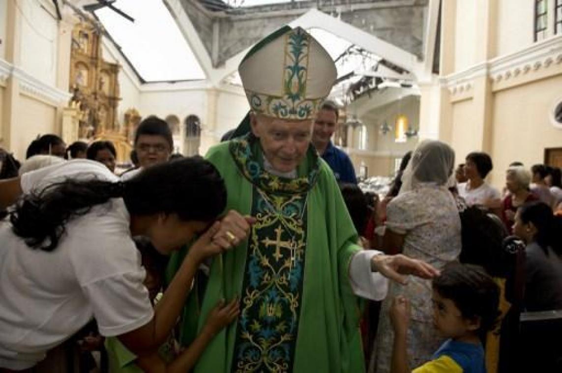 Vaticaan zet omstreden Amerikaanse kardinaal McCarrick uit ambt