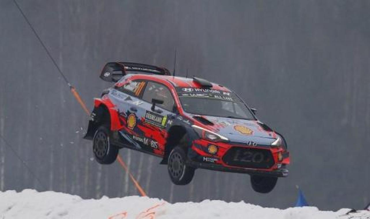 Rally van Zweden - Neuville heeft "bijzonder hard aangevallen"