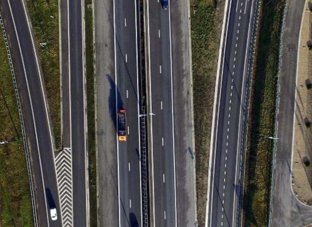 Filezwaarte daalt, verzadiging neemt toe