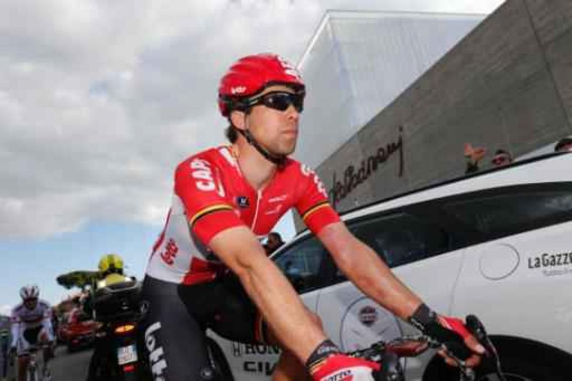 Jens Debusschere sprint naar zege in Dwars door Vlaanderen
