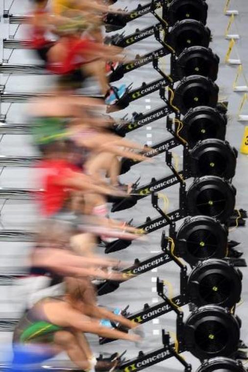 Ward Lemmelijn kroont zich met Belgisch record tot wereldkampioen indoorroeien U23