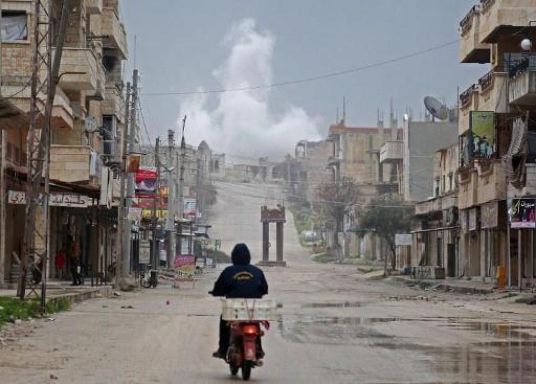 Duizenden Syriërs op de vlucht voor bombardementen van regeringstroepen in Idlib