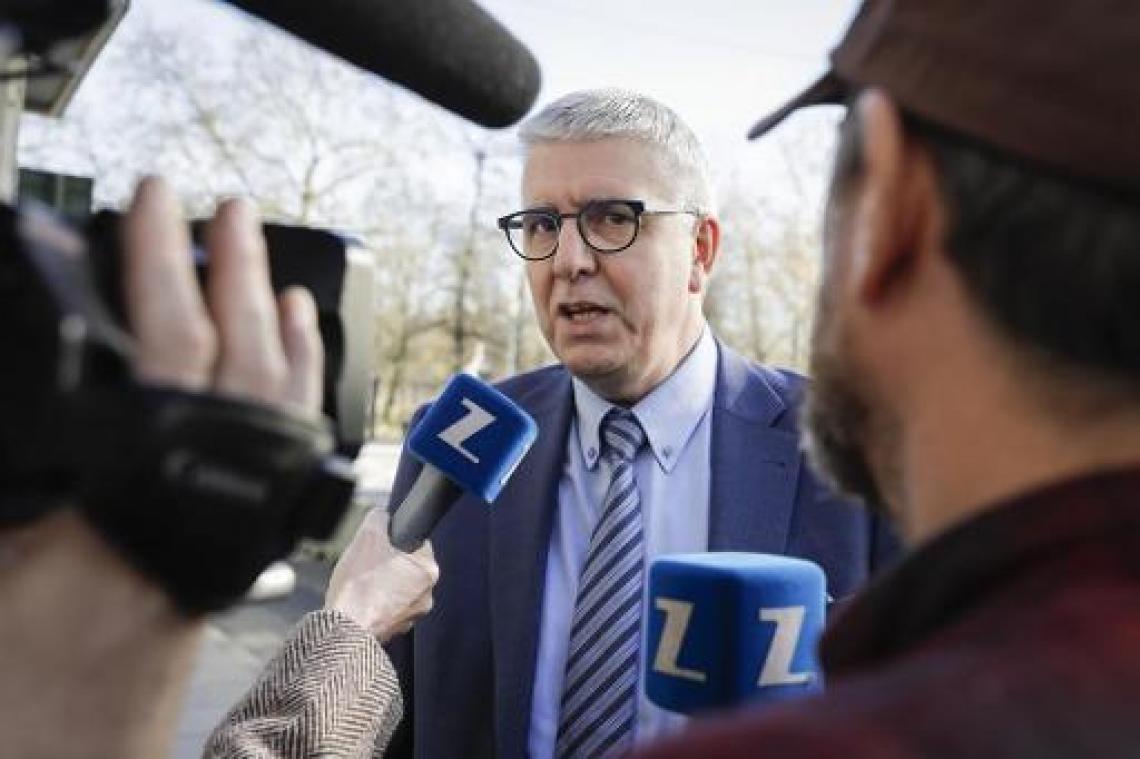 "Als je één kaart uit het kaartenhuisje wegneemt, valt het in mekaar"