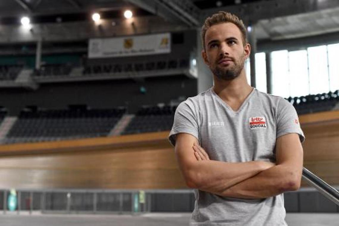 Victor Campenaerts valt het werelduurrecord aan op 16 op 17 april
