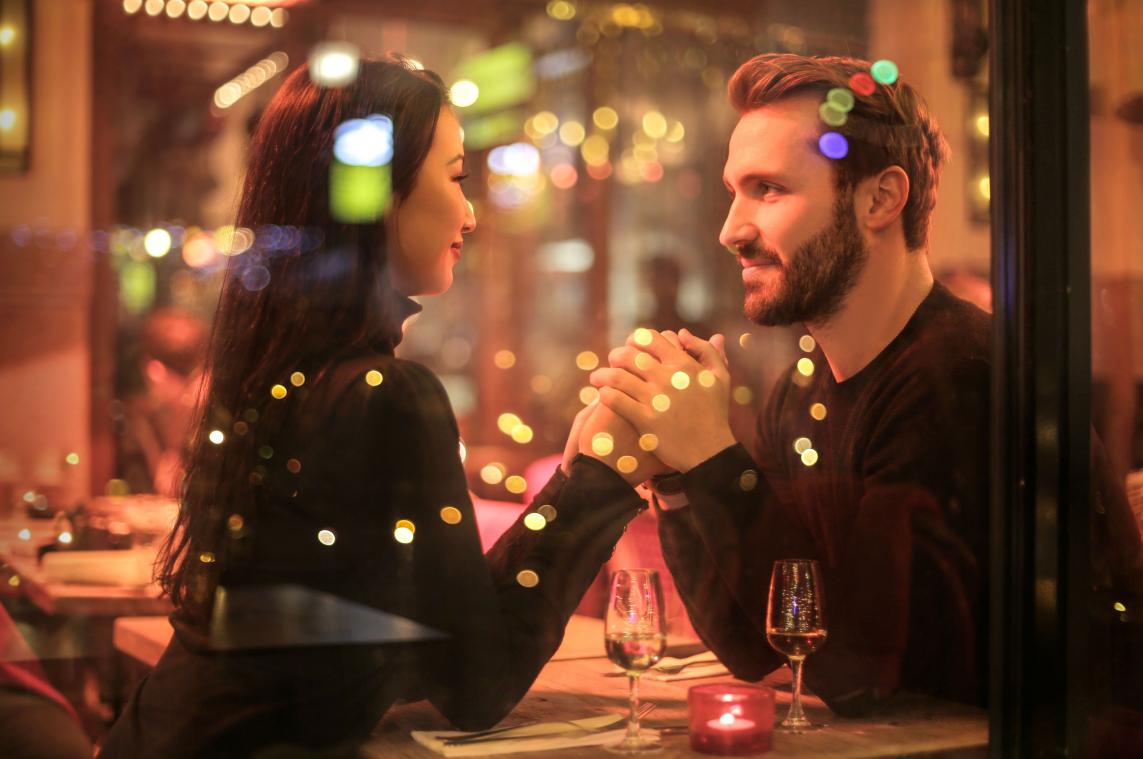 Zes tips om subtiel te flirten