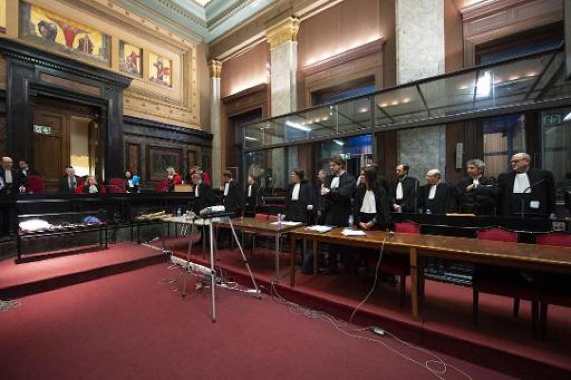 Veiligheidsmaatregelen opgeschroefd voor aanvang pleidooien verdediging