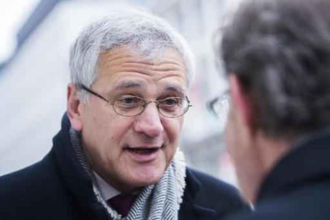 Regering bereid mee te werken aan onderzoekscommissie, zegt Kris Peeters