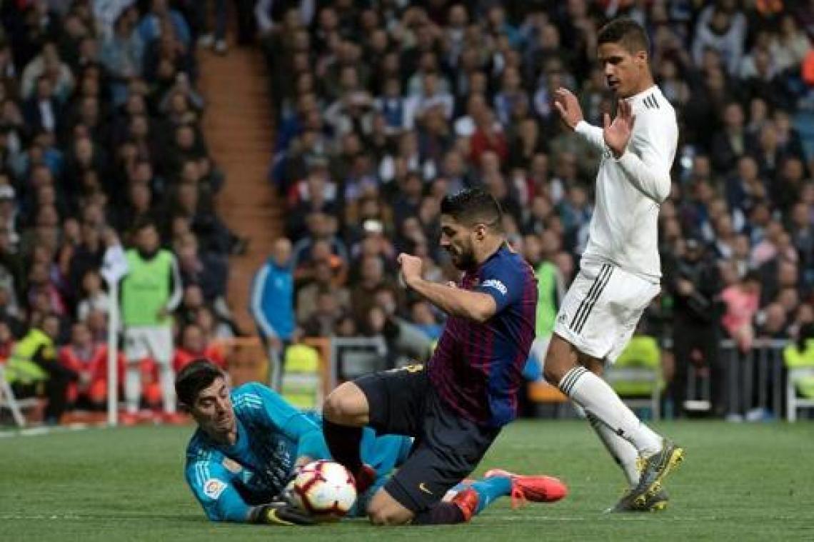 Belgen in het buitenland - Real, met Courtois, verliest opnieuw Clasico tegen Barcelona