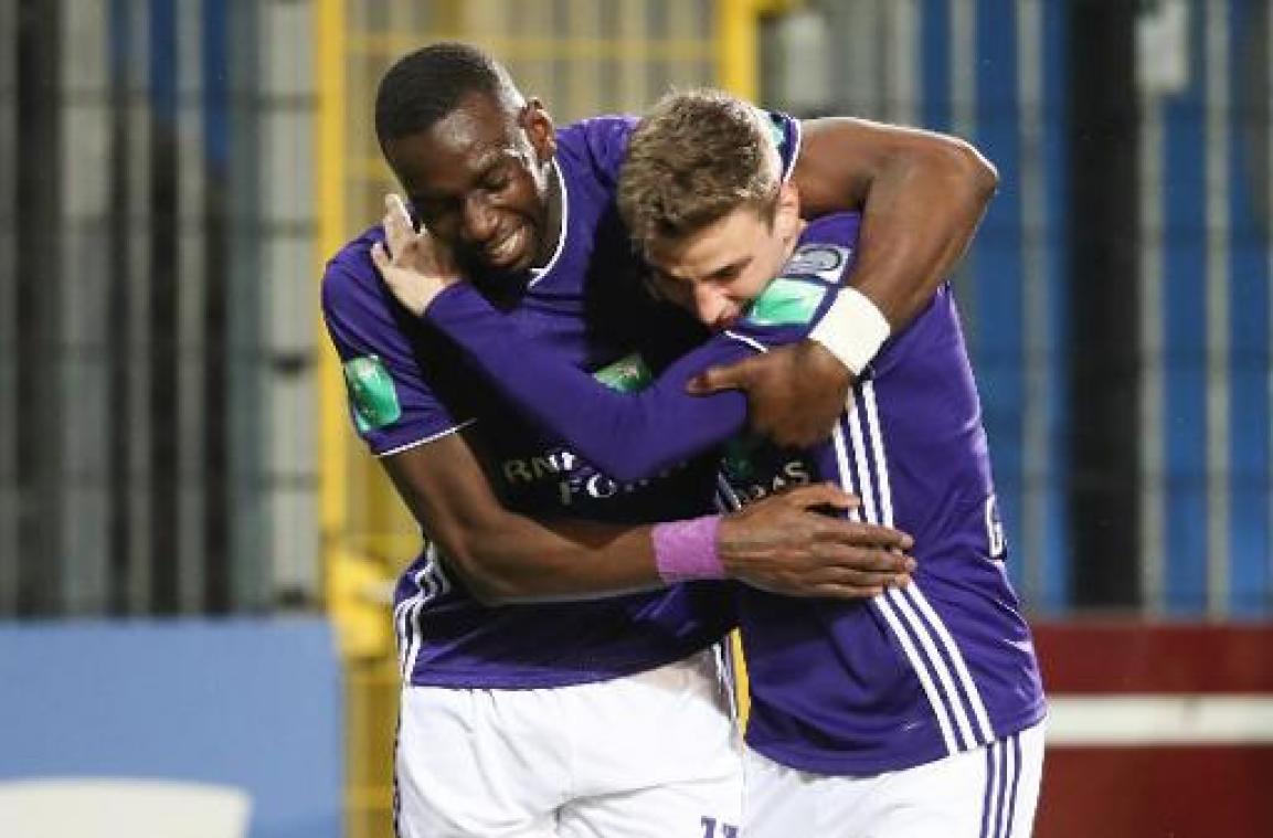 Jupiler Pro League - Anderlecht duwt Lokeren naar tweede klasse