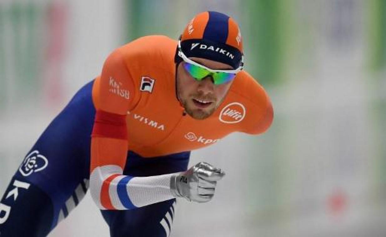 WK schaatsen allround - Nederlander Patrick Roest verlengt mondiale allroundtitel, Bart Swings wordt twaalfde