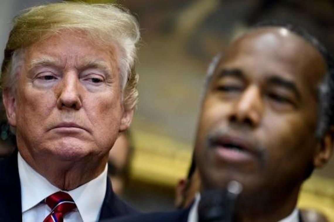 VS-minister Ben Carson wil na 2020 politiek vaarwel zeggen