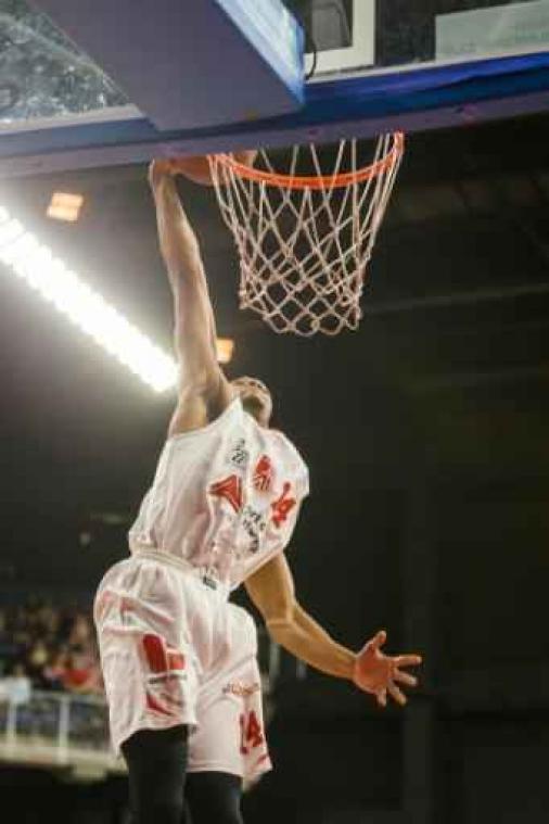 FIBA Europe Cup basketbal (m) - Antwerp verliest heenwedstrijd in Italië