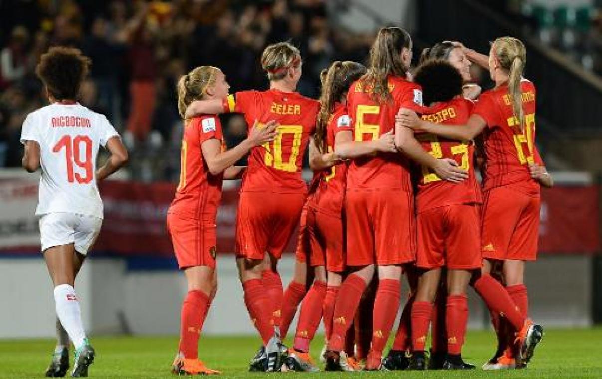 Red Flames pakken brons na penaltyzege tegen Oostenrijk