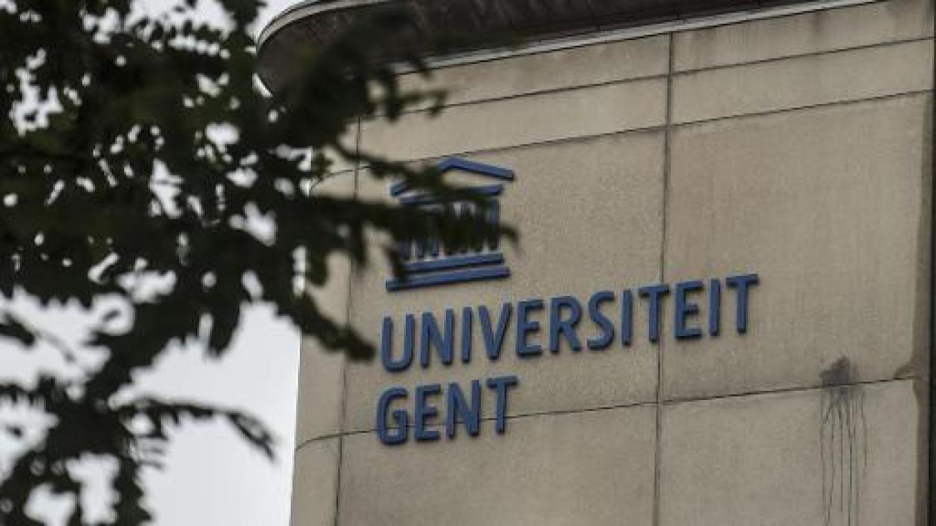 Gentse studenten en personeelsleden marcheren naar UGent-rectoraat tegen seksisme