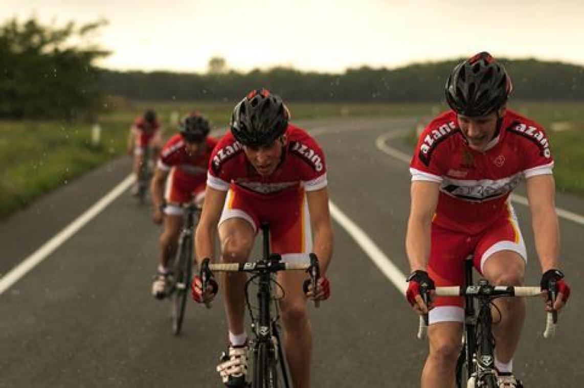 MOVIES. Coureur: "De donkere kant van het wielrennen heeft me altijd al gefascineerd"